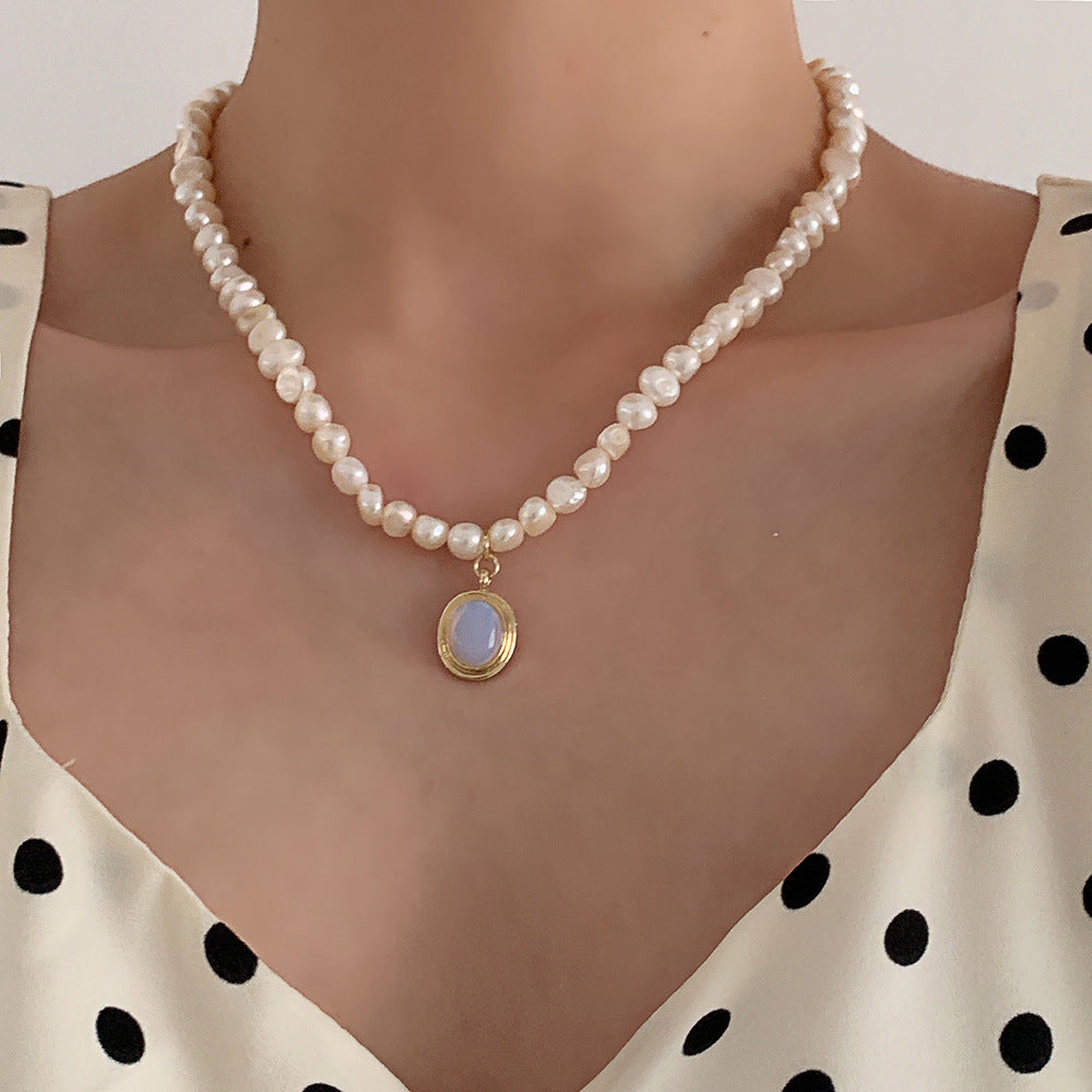 Yolanda Pearl Pendant Necklace detail